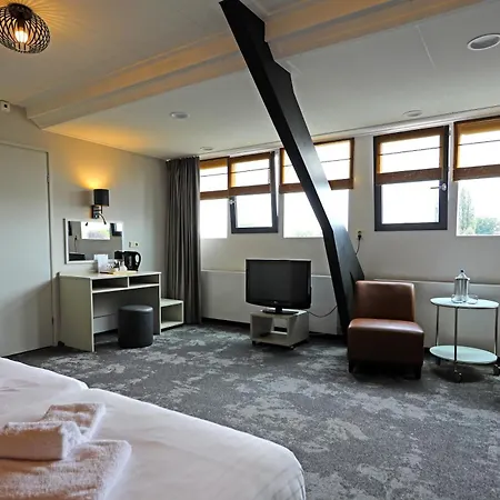 Bi-j Ons Hotel *